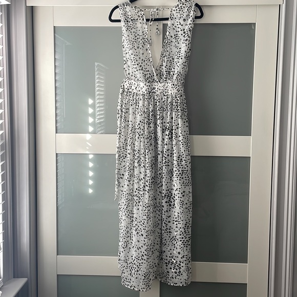 Cover up dress by GB - Picture 8 of 9